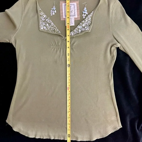 Women’s Top - Olive Green V-Neck with Sequins by For Joseph Fortune - Size M - Picture 11 of 16